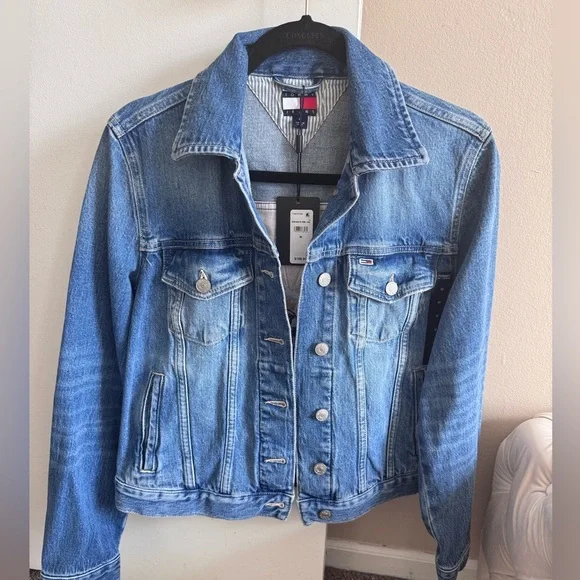 Tommy Jeans Crest & Flag Denim Jacket - Picture 3 of 8